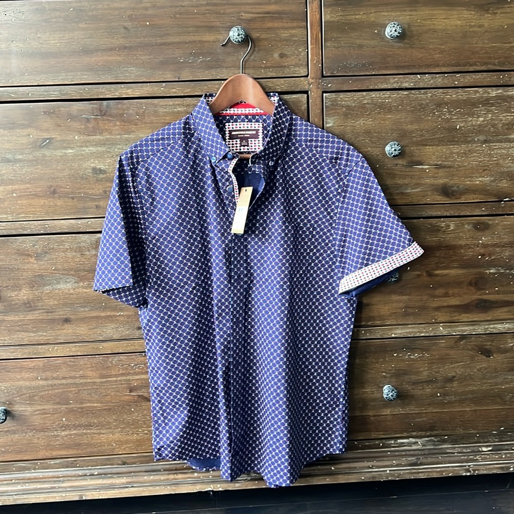 J&M Short Sleeve Button Down Medium